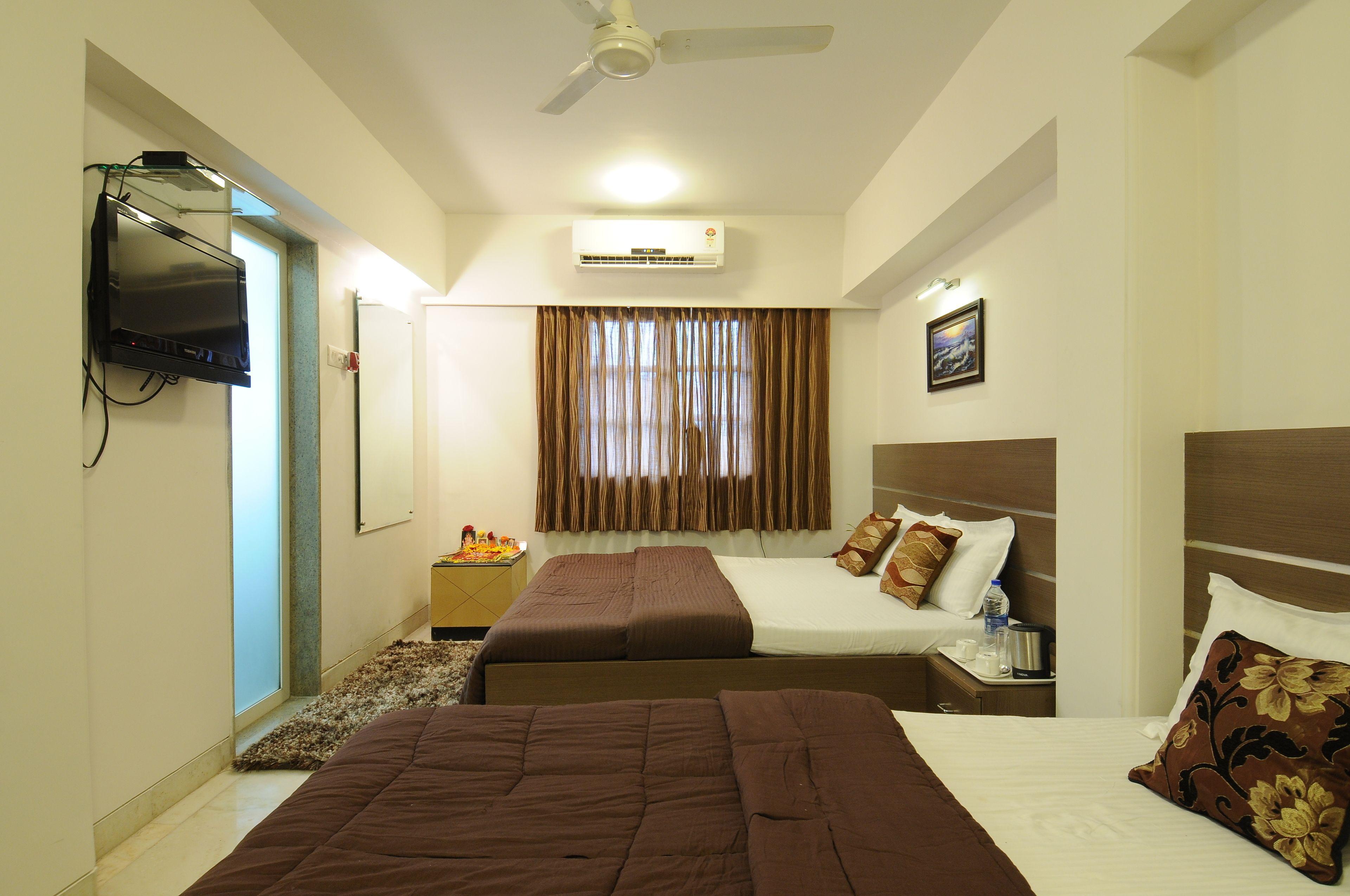 Hotel Crystal - Mumbai — Photos 3